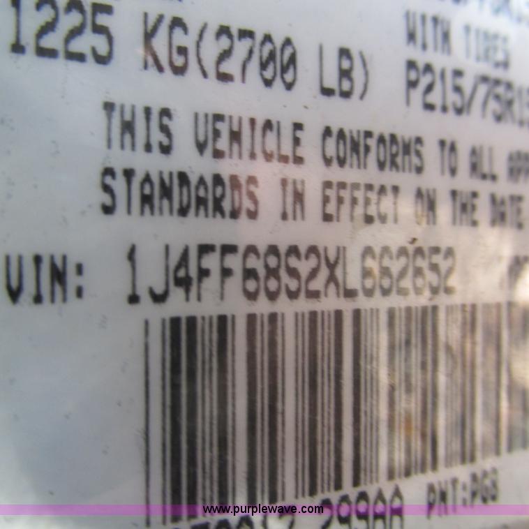 image for item J2699 1999 Jeep Cherokee Sport SUV