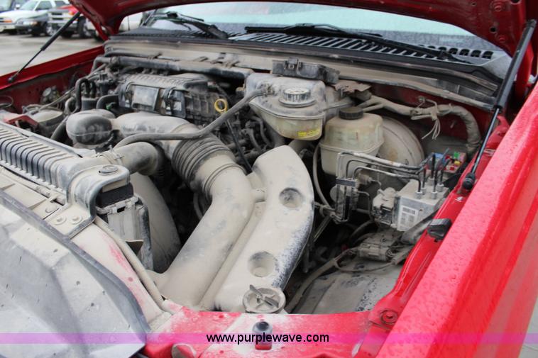 image for item J3510 2006 Ford F250 Super Duty XL pickup truck