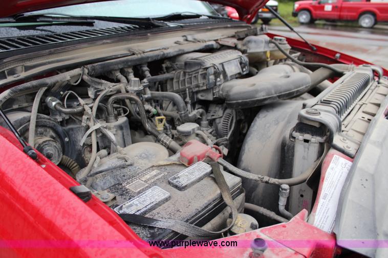 image for item J3510 2006 Ford F250 Super Duty XL pickup truck