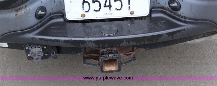 image for item J3510 2006 Ford F250 Super Duty XL pickup truck