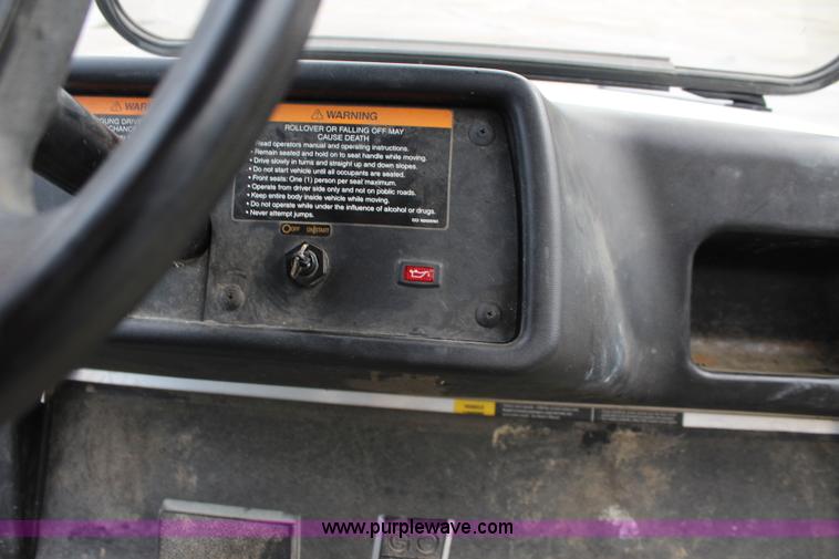 image for item J3684 2007 Bobcat 2100 utility vehicle