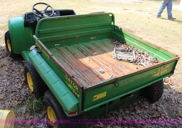 image for item J4342 2000 John Deere Gator utility vehicle