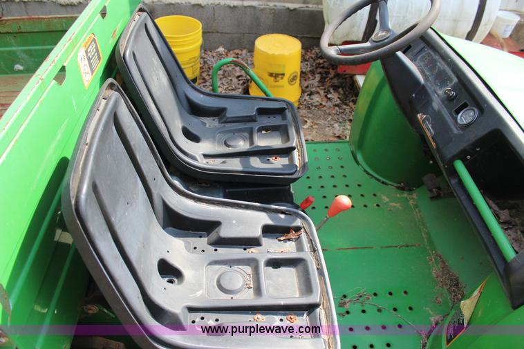image for item J4342 2000 John Deere Gator utility vehicle