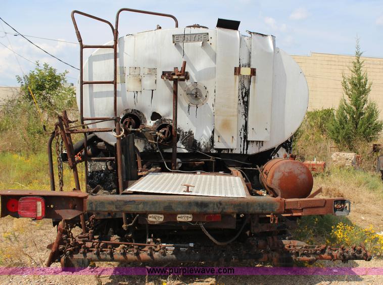 image for item J4343 1972 Ford 9000 oil distributor