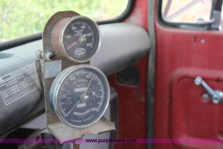 image for item J4343 1972 Ford 9000 oil distributor