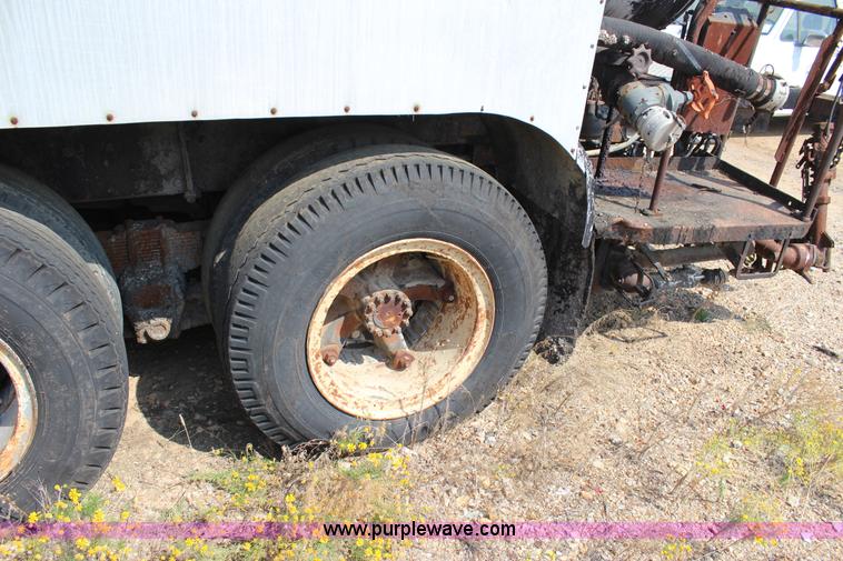 image for item J4343 1972 Ford 9000 oil distributor