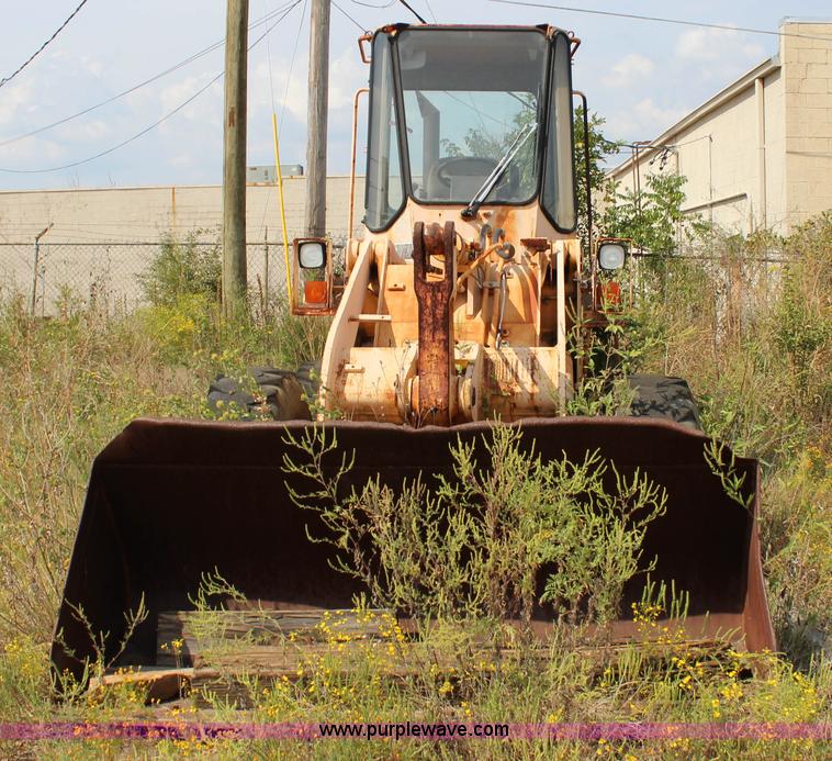 image for item J4344 1989 John Deere 444E wheel loader