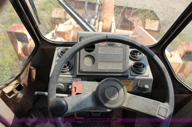 image for item J4344 1989 John Deere 444E wheel loader