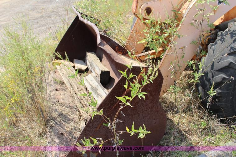 image for item J4344 1989 John Deere 444E wheel loader