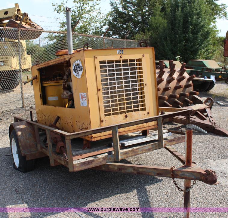 image for item J4348 1977 Leroi 160RGU air compressor