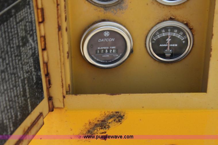 image for item J4348 1977 Leroi 160RGU air compressor