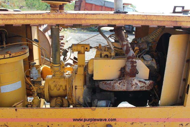 image for item J4348 1977 Leroi 160RGU air compressor