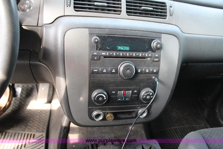 image for item J4354 2008 Chevrolet Tahoe Police SUV