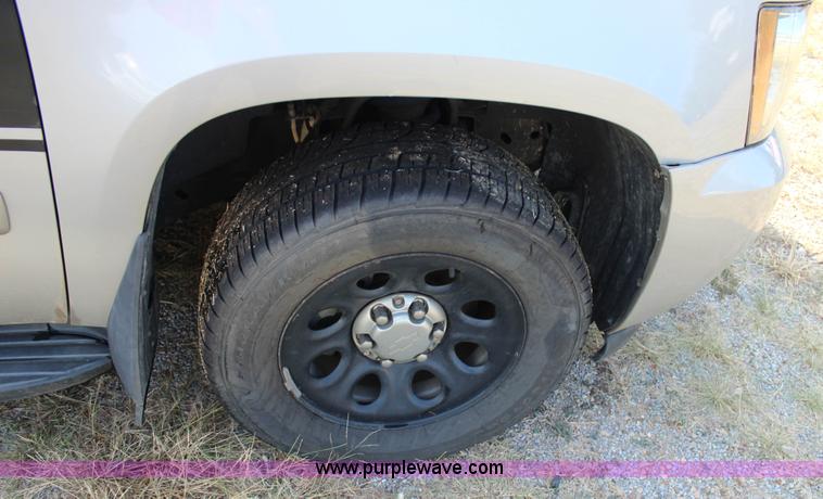 image for item J4354 2008 Chevrolet Tahoe Police SUV