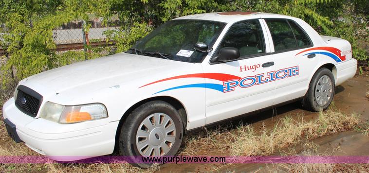 image for item J4356 2006 Ford Crown Victoria Police Interceptor