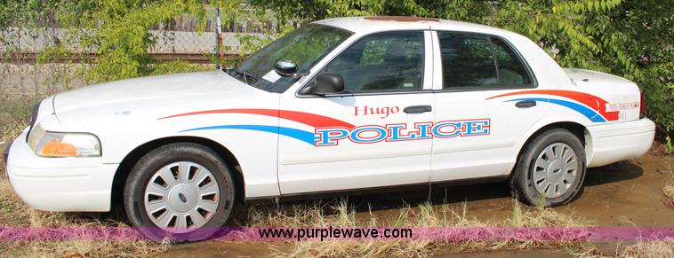 image for item J4356 2006 Ford Crown Victoria Police Interceptor