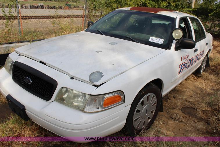 image for item J4357 2006 Ford Crown Victoria Police Interceptor