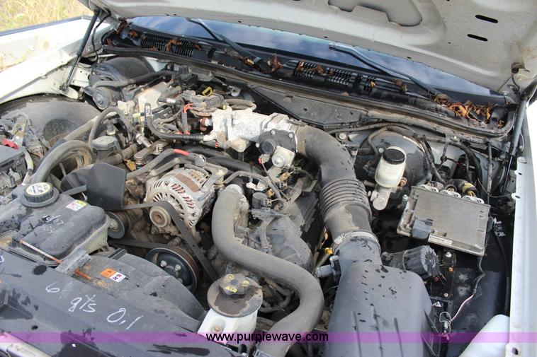 image for item J4357 2006 Ford Crown Victoria Police Interceptor
