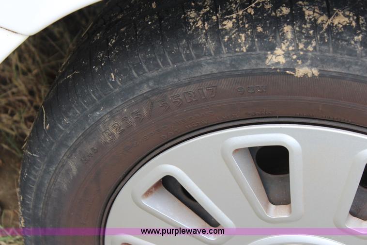 image for item J4357 2006 Ford Crown Victoria Police Interceptor