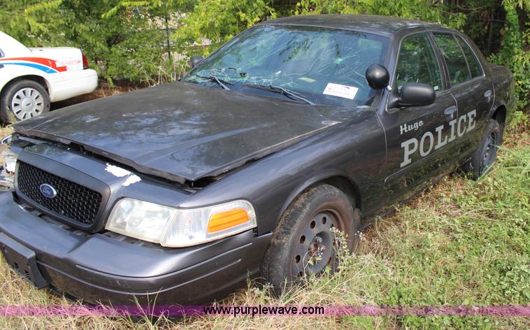 image for item J4358 2007 Ford Crown Victoria Police Interceptor