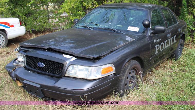 image for item J4358 2007 Ford Crown Victoria Police Interceptor