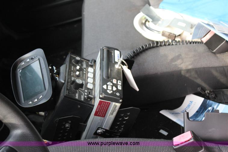 image for item J4358 2007 Ford Crown Victoria Police Interceptor