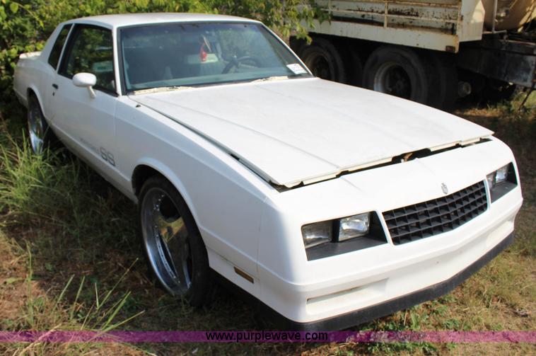 image for item J4360 1983 Chevrolet Monte Carlo