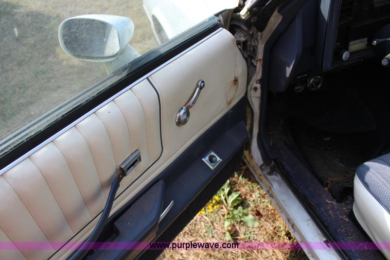 image for item J4360 1983 Chevrolet Monte Carlo