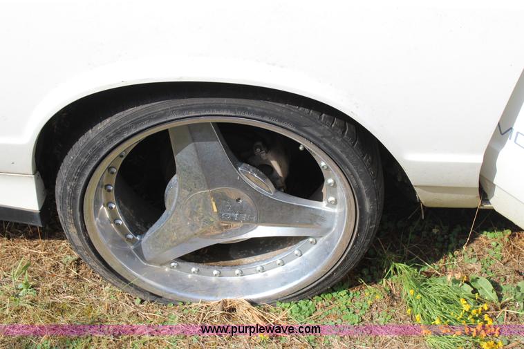 image for item J4360 1983 Chevrolet Monte Carlo