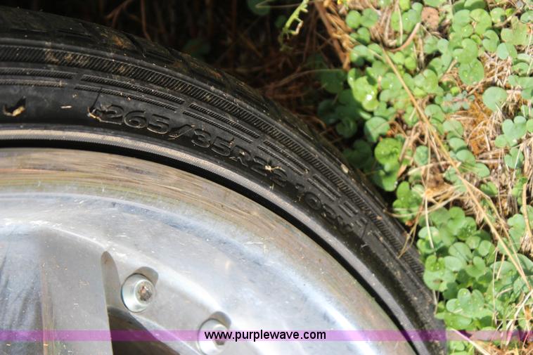 image for item J4360 1983 Chevrolet Monte Carlo