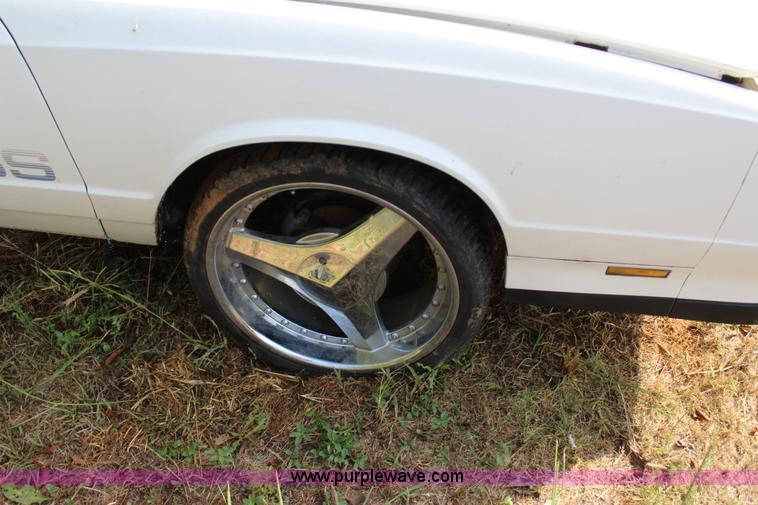 image for item J4360 1983 Chevrolet Monte Carlo