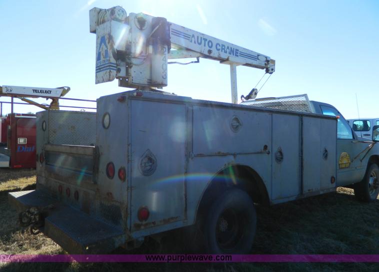image for item J5223 1990 Chevrolet 3500 utility truck with crane
