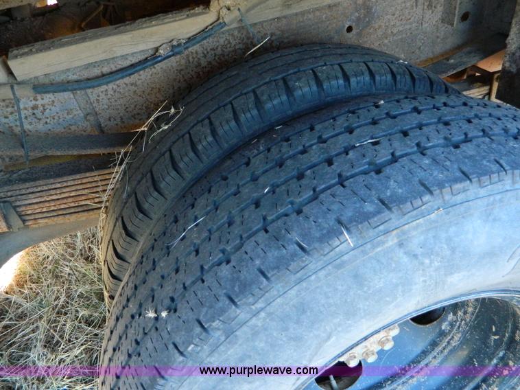 image for item J5223 1990 Chevrolet 3500 utility truck with crane