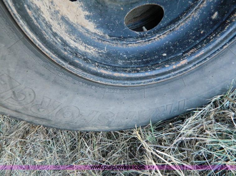 image for item J5223 1990 Chevrolet 3500 utility truck with crane