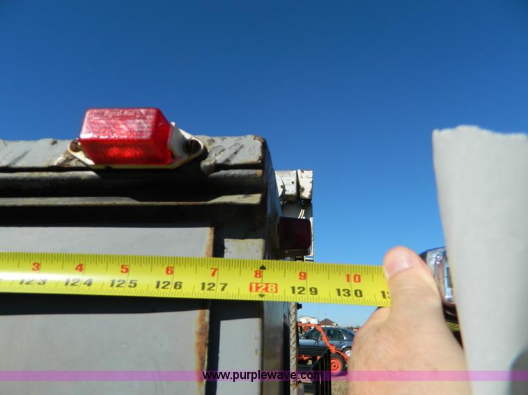 image for item J5223 1990 Chevrolet 3500 utility truck with crane