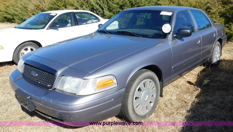 image for item J5227 2006 Ford Crown Victoria Police Interceptor