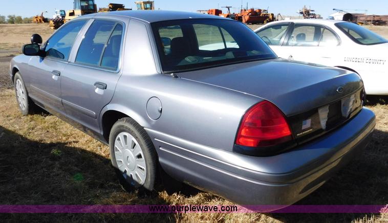 image for item J5227 2006 Ford Crown Victoria Police Interceptor