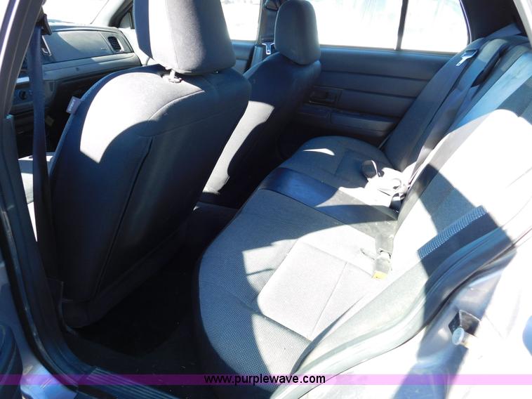image for item J5227 2006 Ford Crown Victoria Police Interceptor