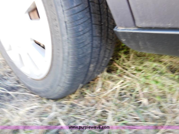 image for item J5227 2006 Ford Crown Victoria Police Interceptor