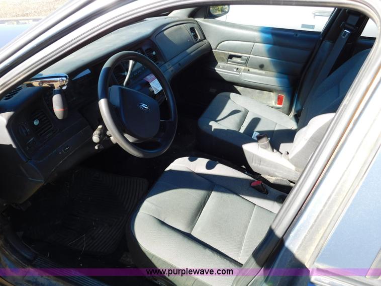 image for item J5228 2009 Ford Crown Victoria Police Interceptor