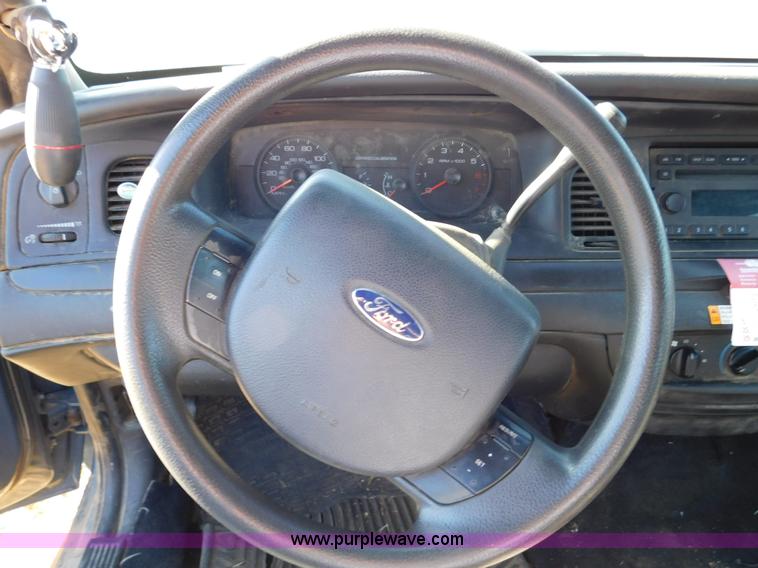 image for item J5228 2009 Ford Crown Victoria Police Interceptor