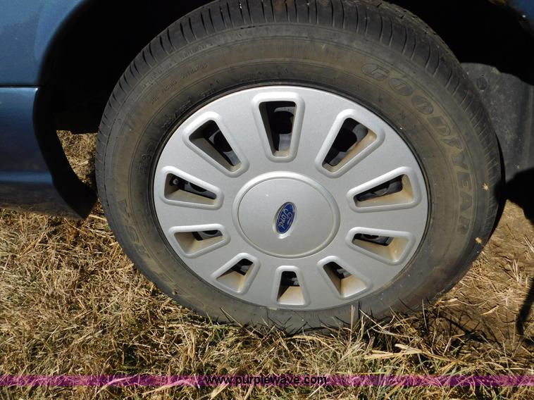 image for item J5228 2009 Ford Crown Victoria Police Interceptor