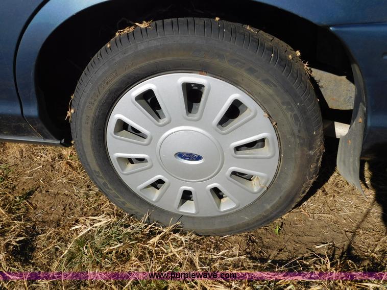 image for item J5228 2009 Ford Crown Victoria Police Interceptor