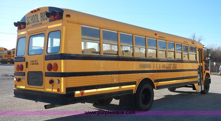 image for item J6314 2000 Freightliner FS65 Thomas school bus