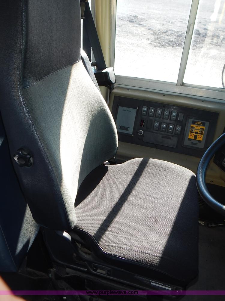 image for item J6314 2000 Freightliner FS65 Thomas school bus