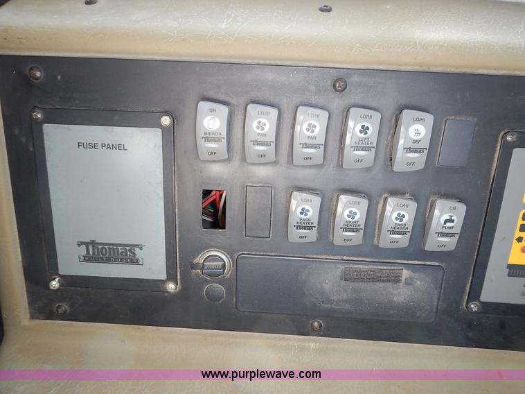 image for item J6314 2000 Freightliner FS65 Thomas school bus