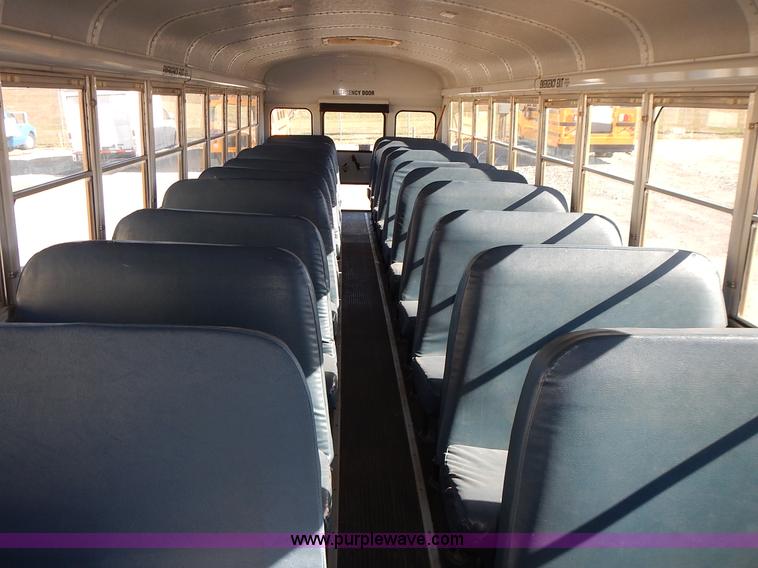 image for item J6314 2000 Freightliner FS65 Thomas school bus