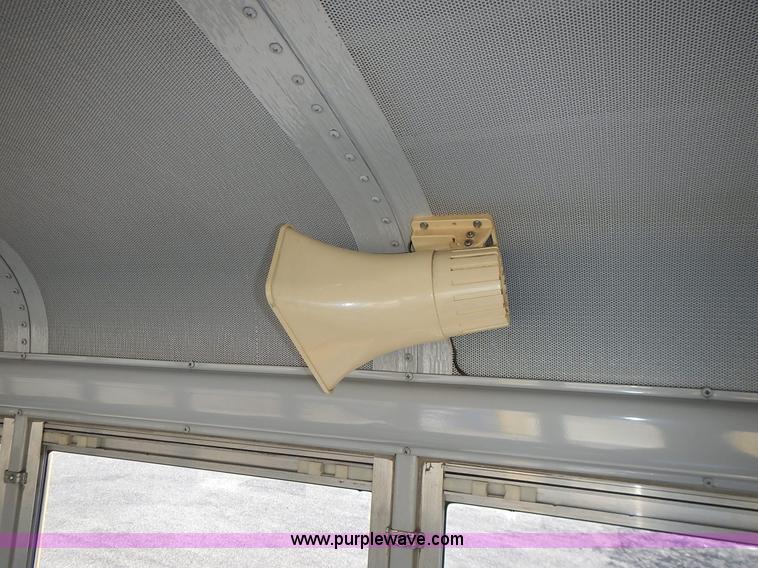 image for item J6314 2000 Freightliner FS65 Thomas school bus