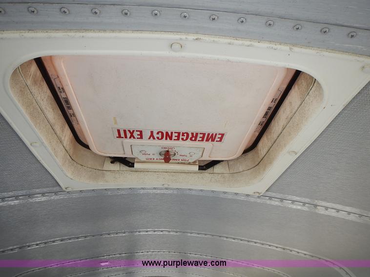 image for item J6314 2000 Freightliner FS65 Thomas school bus