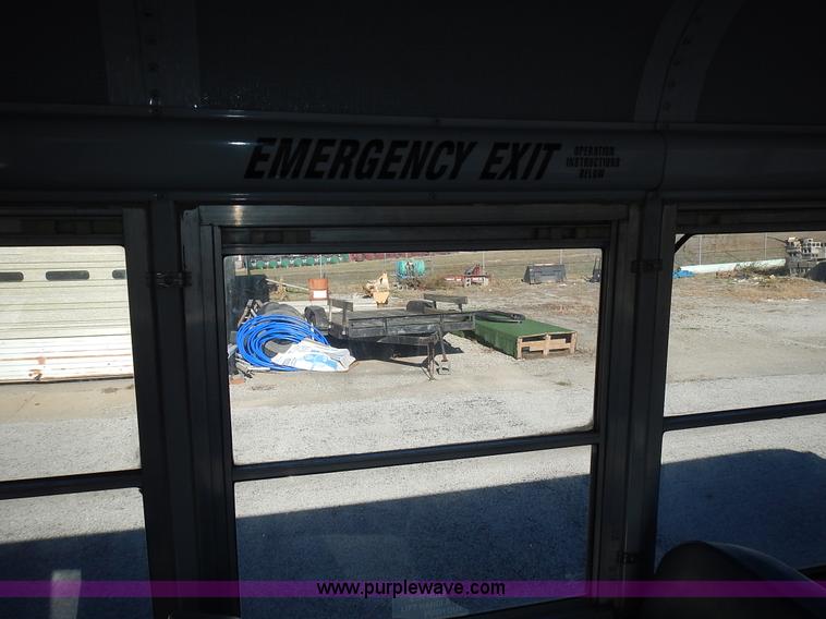 image for item J6314 2000 Freightliner FS65 Thomas school bus